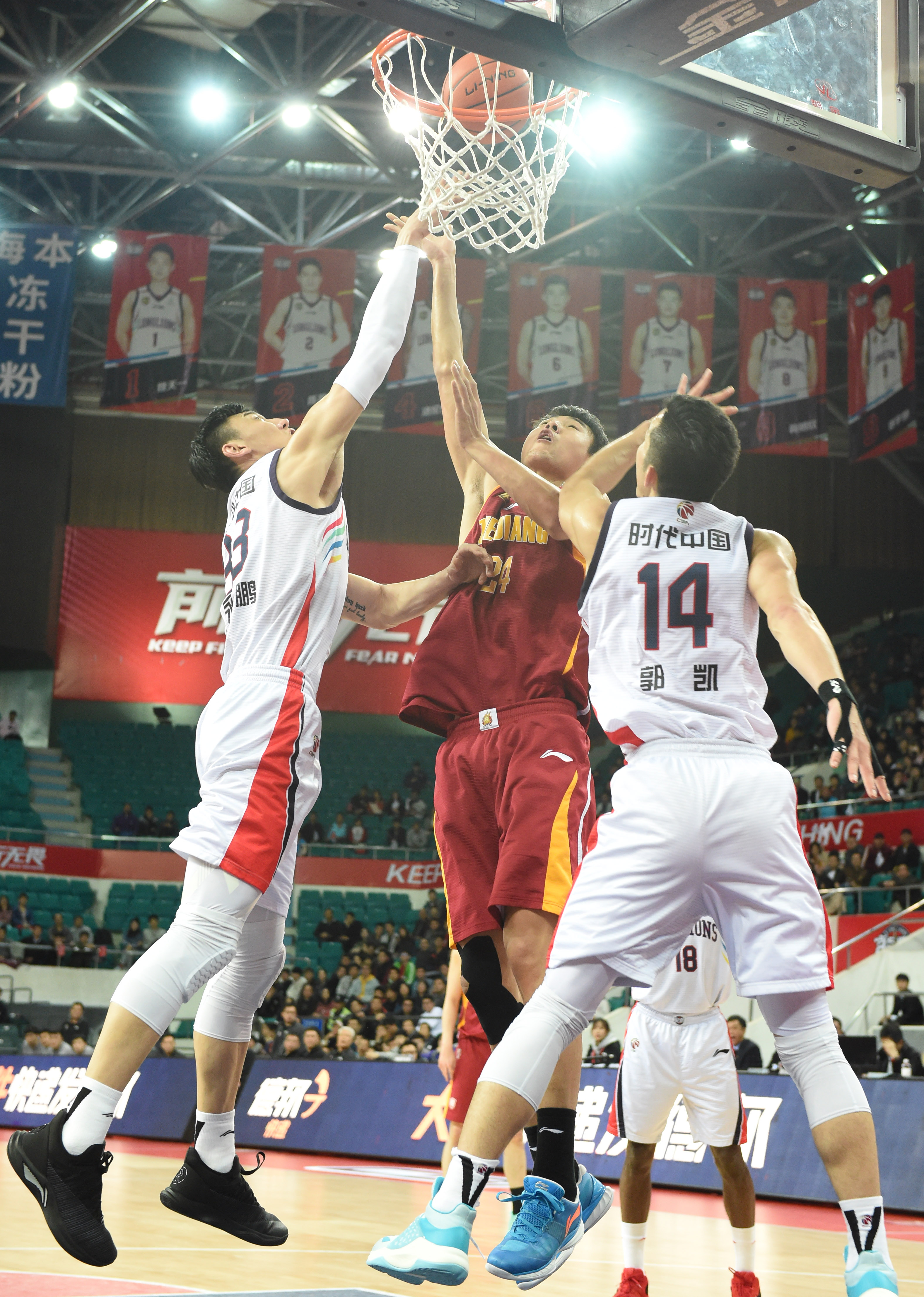 可变四后卫 可变四后卫