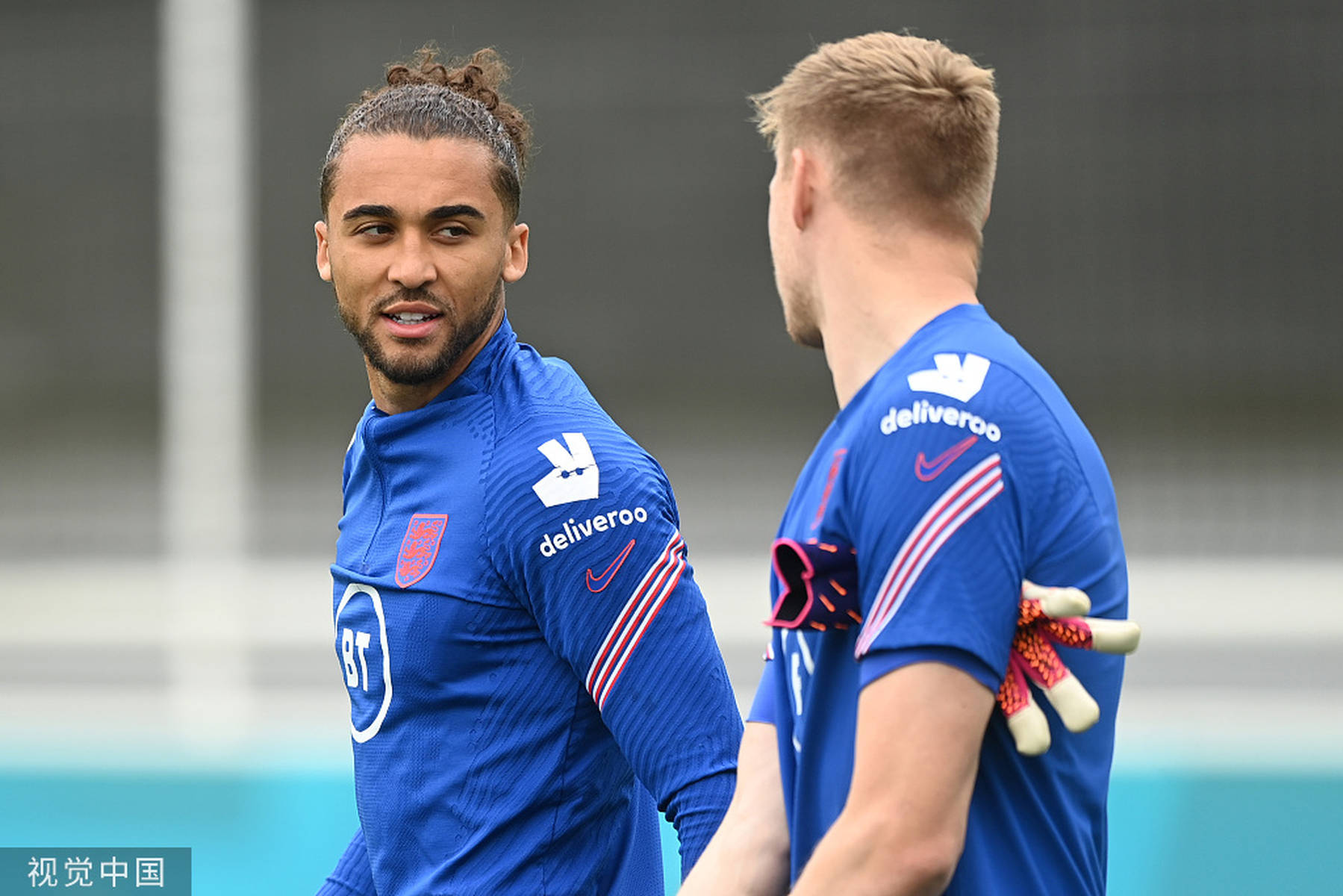 一是力量直 一是力量直